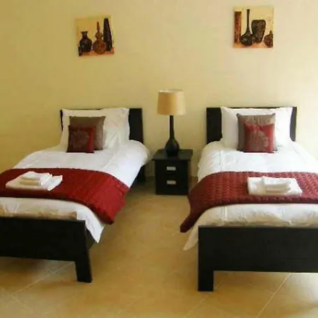 Luxury Two Br Pool View Side At Algarve's Longest Apartment Armacao de Pera